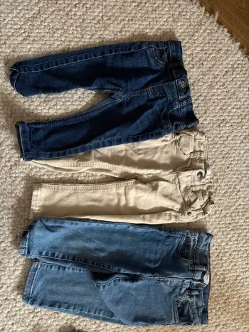 Lot 3 jeans garçon - taille 12-18 mois