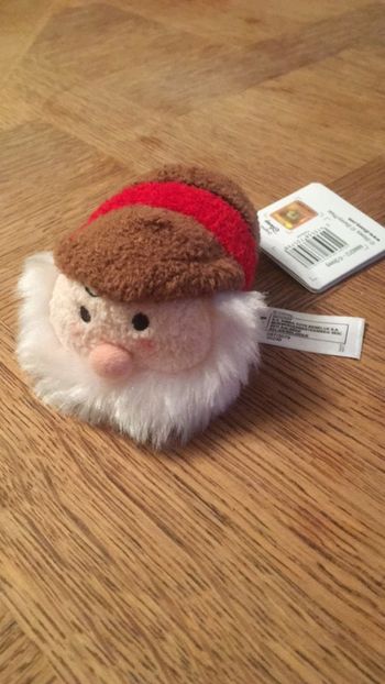 Tsum tsum grincheux / blanche neige
