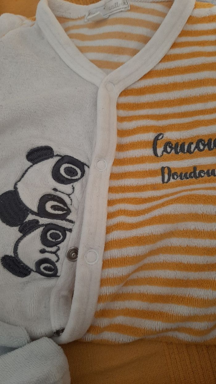 Lot pyjama 9 mois - photo numéro 5