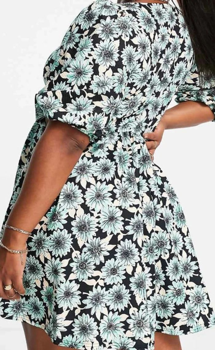 Robe cache-coeur à fleurs Asos Taille S - photo numéro 6