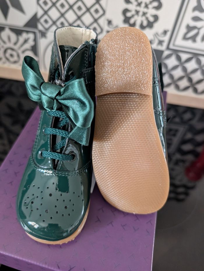 Bottines montantes fille tout cuir. Taille 23. Neuf. Lola Palacios - photo numéro 5