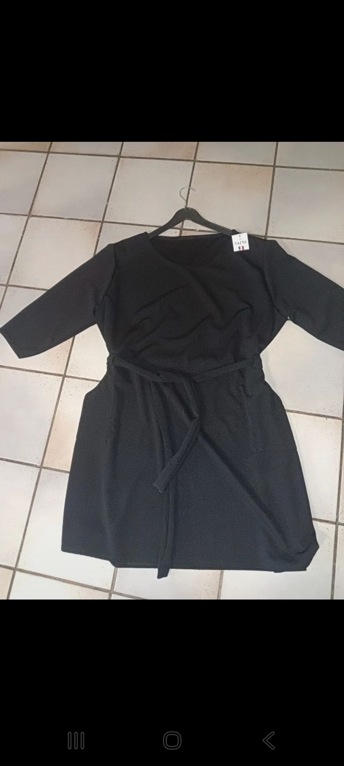 super robe taille 54 - NEUF - photo numéro 7