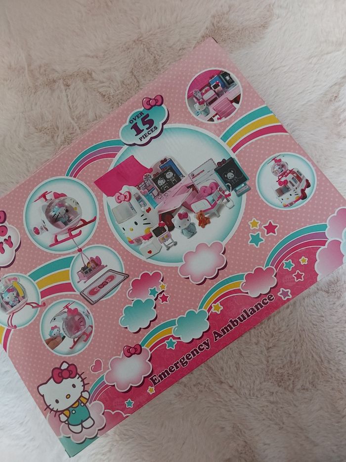 Ambulance + hélicoptère Hello Kitty - neuf - photo numéro 2