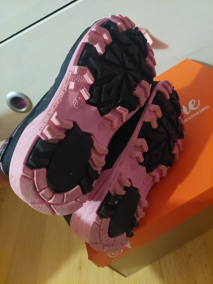Après-ski/bottes de neige hiver fille noir/rose T26/27 TBE ❄️ - photo numéro 5