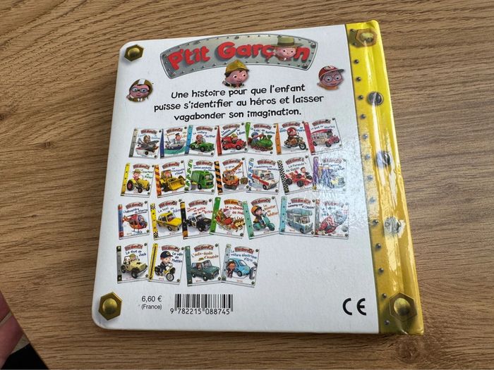 Livre P’tit Garçon Le tracteur de Peter très bon état 9782215088745 - photo numéro 3
