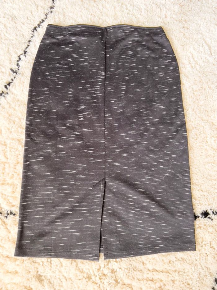 Jupe mi-longue moulante noire à rayures Camaïeu Taille 40 - photo numéro 5