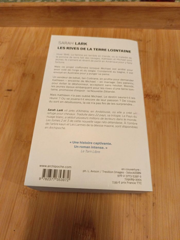 Livres Sarah Lark roman comme neuf - photo numéro 14