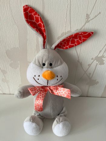 Peluche lapin 🐇 de Pâques 🐣