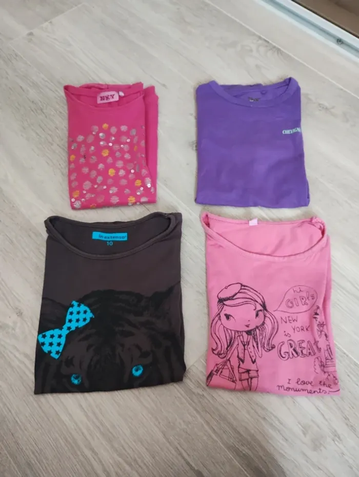 Lot 4 t-shirts manches courtes 10 ans