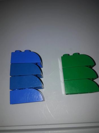 7 briques duplo spéciales vert et bleu