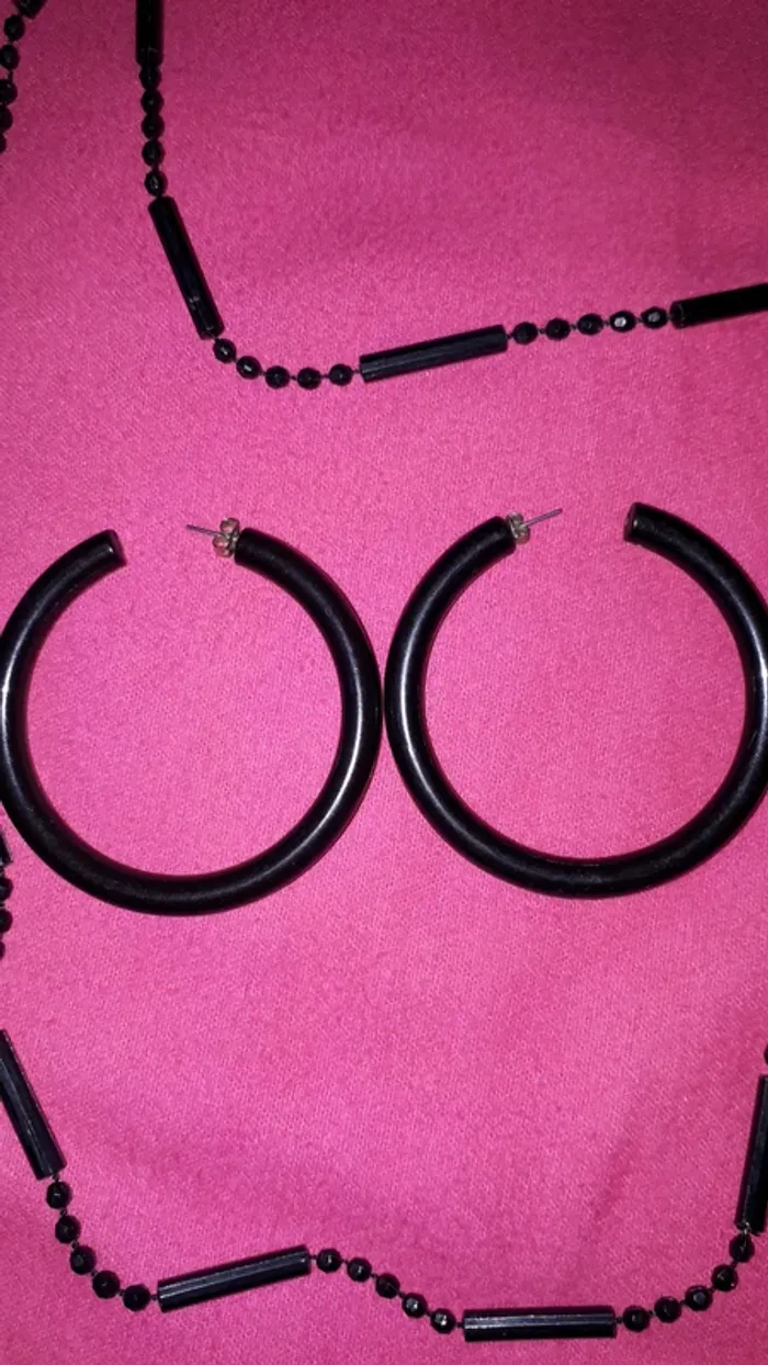 Parure boucle créole et collier noir - photo numéro 2
