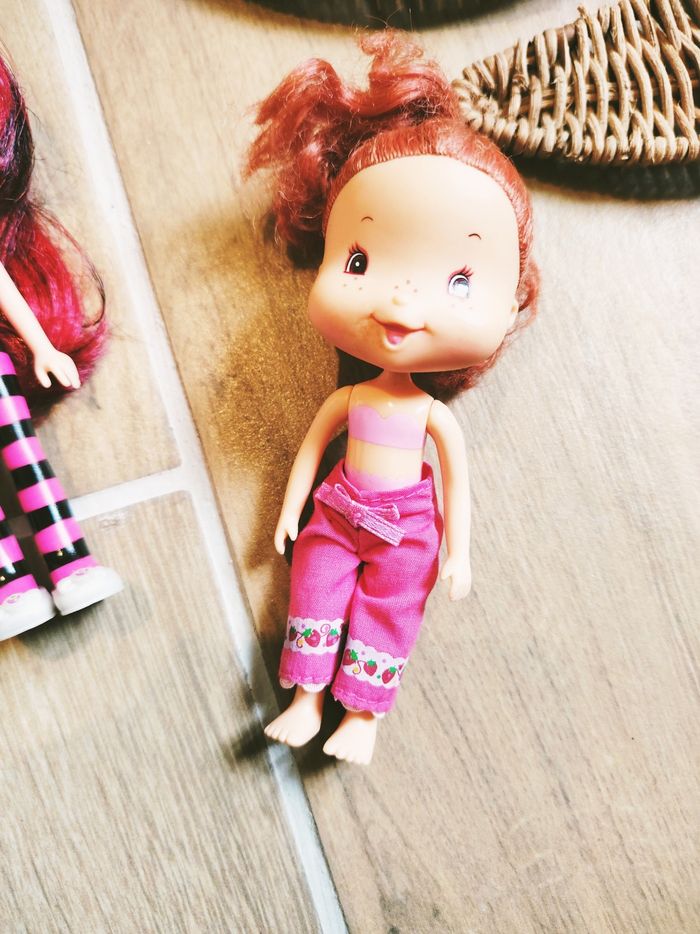 🍓Lot 2 poupées Charlotte aux fraises marque Bandai - photo numéro 3