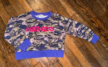 Sweat Kenzo 4 ans  Valeur 115 euros