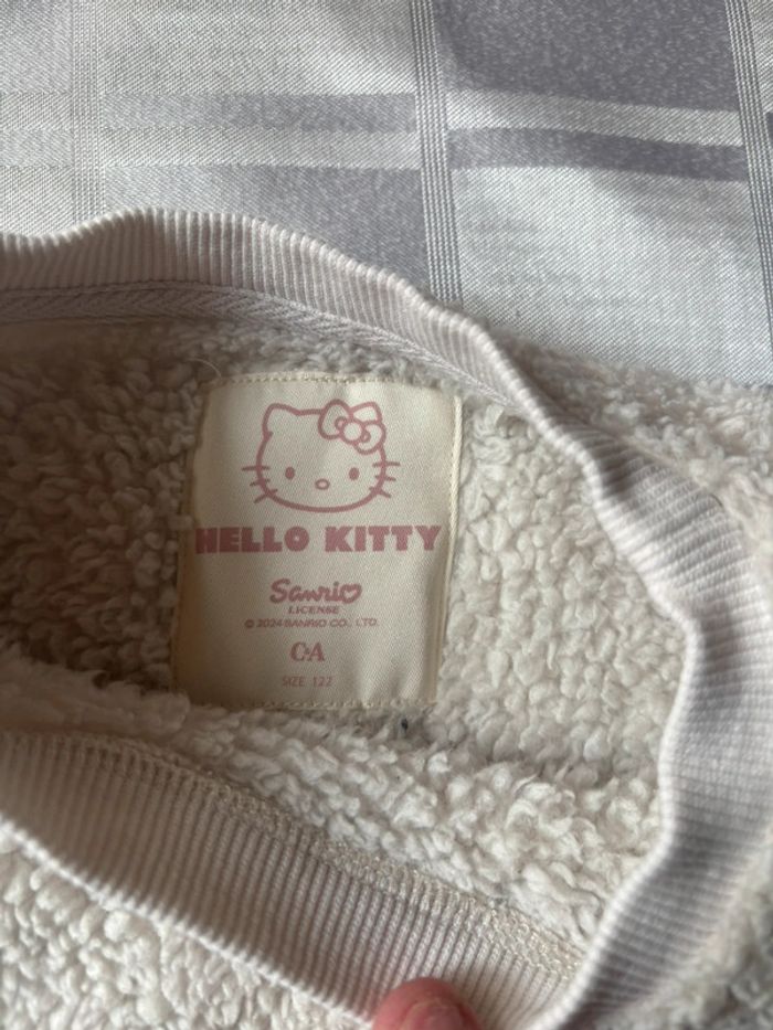Pull hello kitty 7 ans - photo numéro 2
