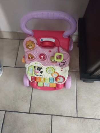 Trotteur musical et lumineux Vtech