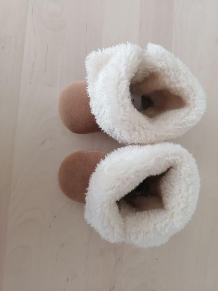 Chaussure bebe - photo numéro 2
