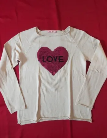 Pull avec gros coeur à sequins 12 ans