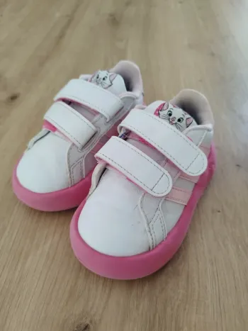 Chaussures Adidas Disney