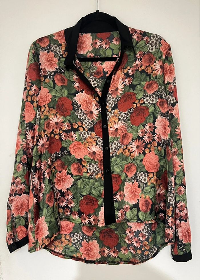 Chemise fluide satinée a fleurs Taille 38 - photo numéro 3