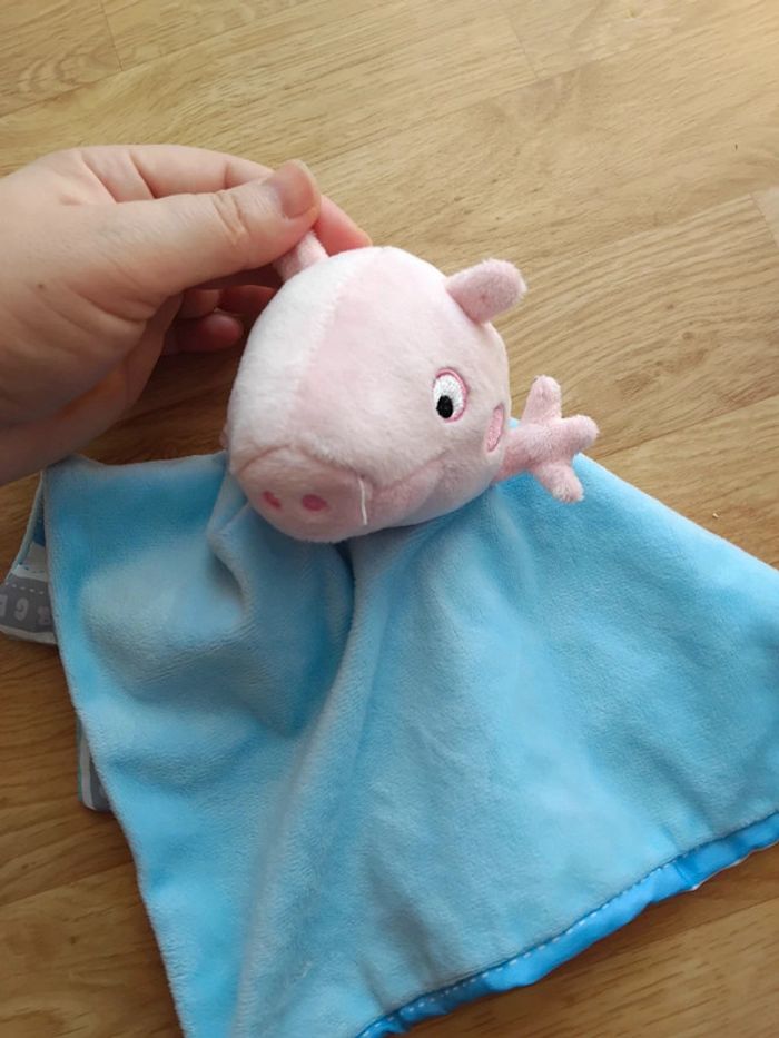 Doudou bébé peppa pig - photo numéro 2