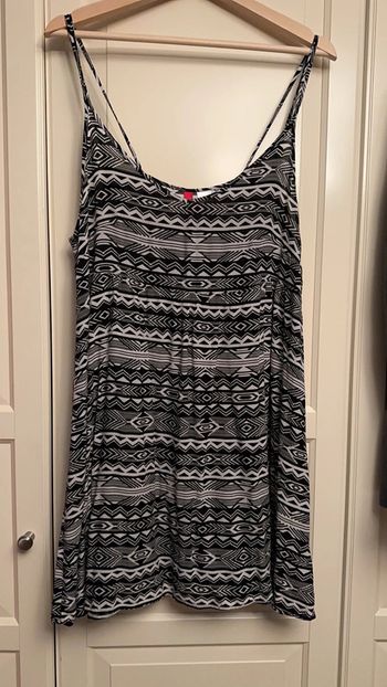 Robe à fines bretelles H&M