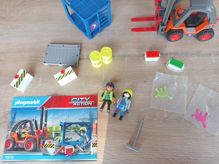 Playmobil 70772 Chariot élévateur et sa cargaison - photo numéro 2