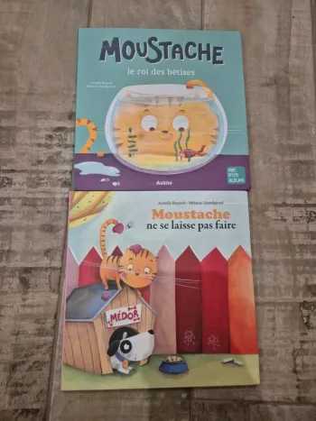 Lot de 2 livres Moustache ne se laisse pas faire et le roi des bêtises