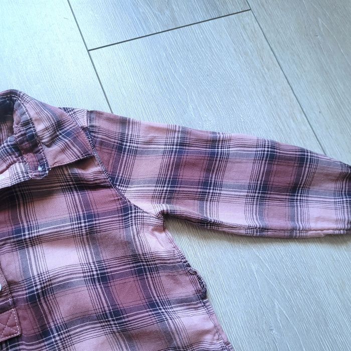 Robe chemise rose violet à carreaux. Fille 2 ans 1/2. Marque H&M - photo numéro 2