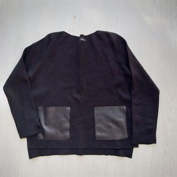 Pull Zara noir avec poches plaquées latérales