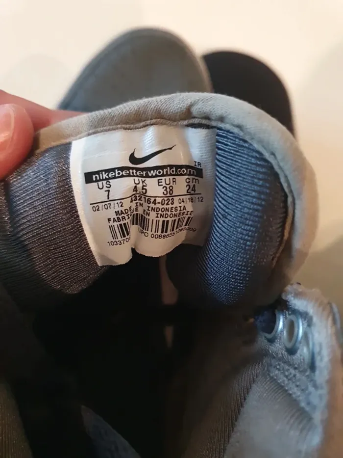 Basket montantes femme grises Nike, taille 38 - photo numéro 4