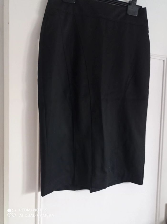 Jupe noire mi longue taille 40 Mango - photo numéro 3