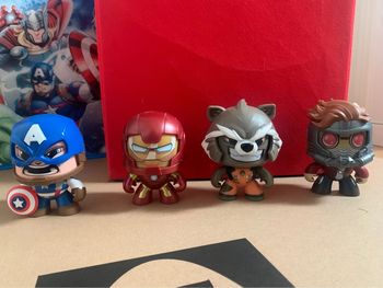 Lot de 4 figurines mighty muggs avengers