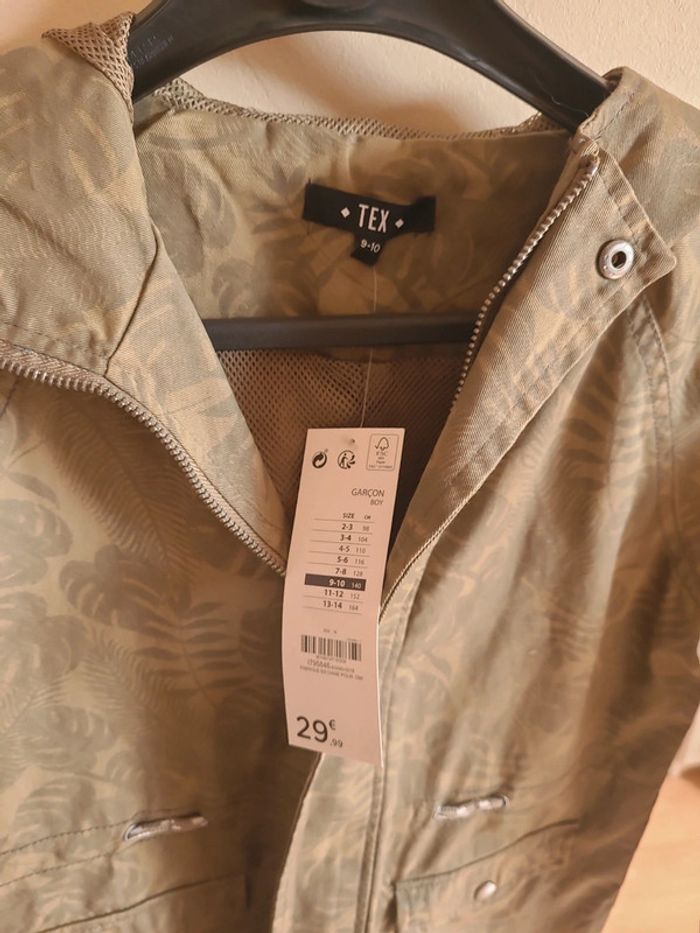 Veste imper kaki neuve 9/10 ans - photo numéro 3