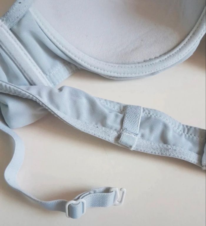 Lot 2 soutien gorges - photo numéro 2