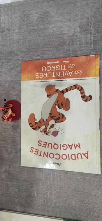 Livre et figurine41 des audiocontes Magiques altaya audio conte audio compte disney