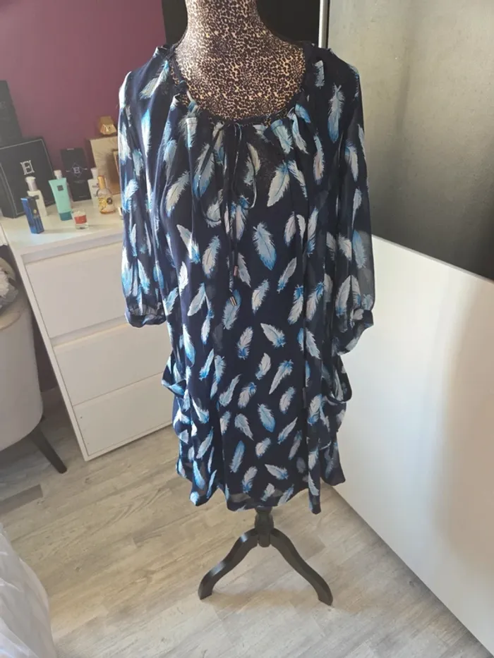 Robe bleu à Thème plume bleu de chez Véro Moda en Taille M/ 38 - photo numéro 6