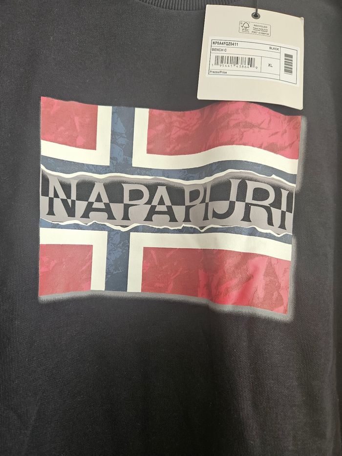 Sweat xl Napapijri - photo numéro 3