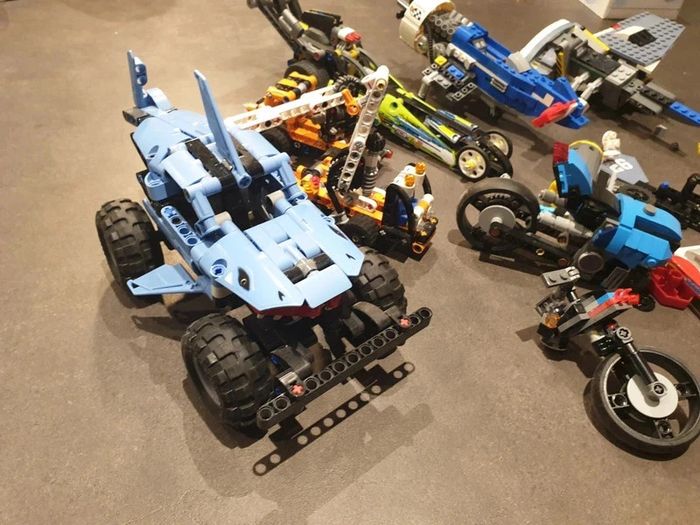 Lot véhicules lego - photo numéro 2