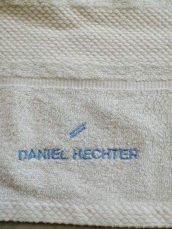 serviette blanche 65 x 49 cm Daniel Hechter