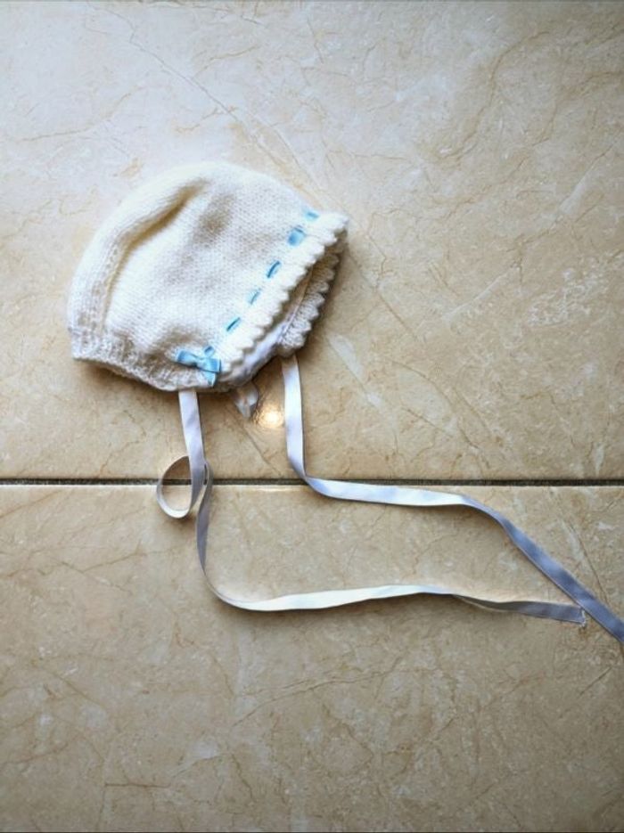 Bonnet en laine vintage