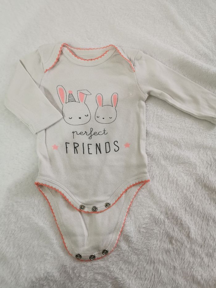 Lot 11 bodies 3 mois - photo numéro 10