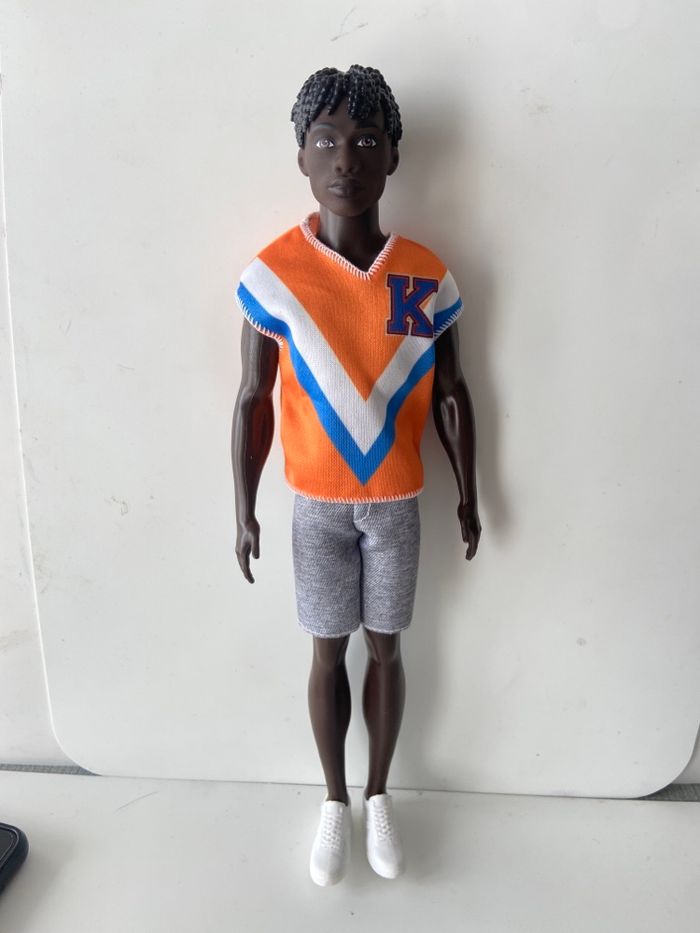 Poupée Barbie ken noir