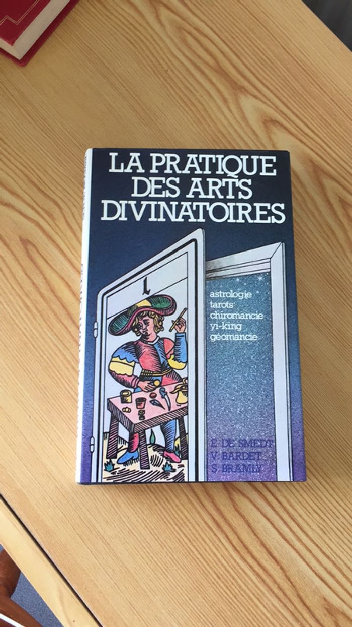 La pratique des arts divinatoires