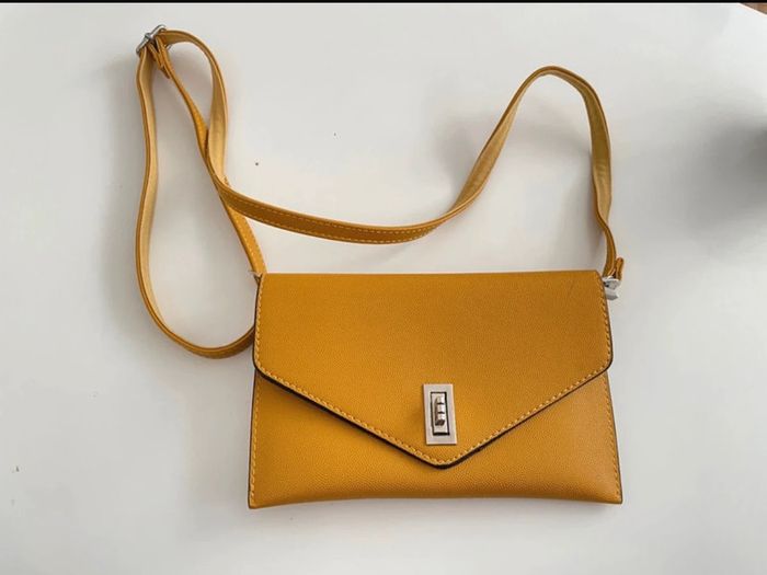 Sac à main pochette Flora & co