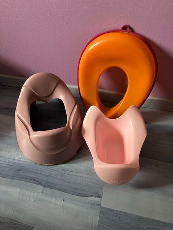 Pot et réducteur de toilette