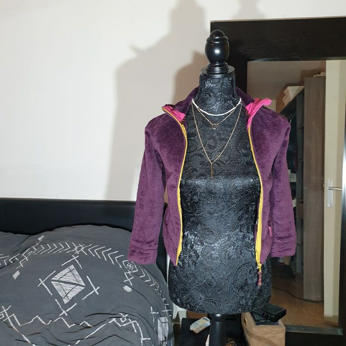 Lot vestes fille 8ans