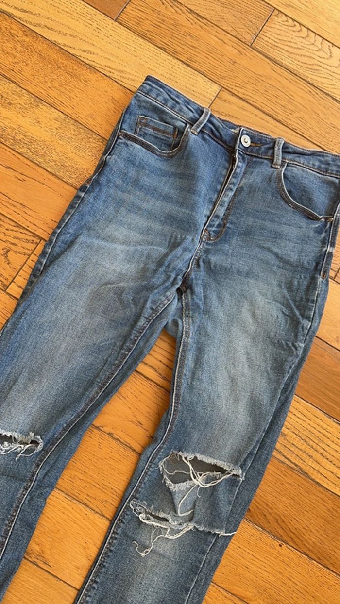 Jean femme stradivarius taille 38 - photo numéro 2
