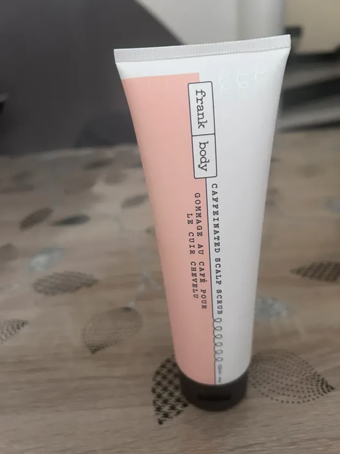 Gommage caféine pour cuir chevelu