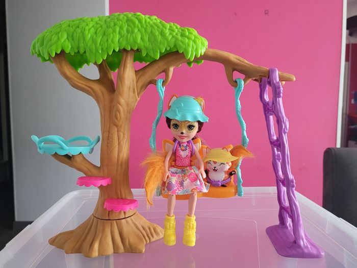 Enchantimals et l'arbre enchanté du renard