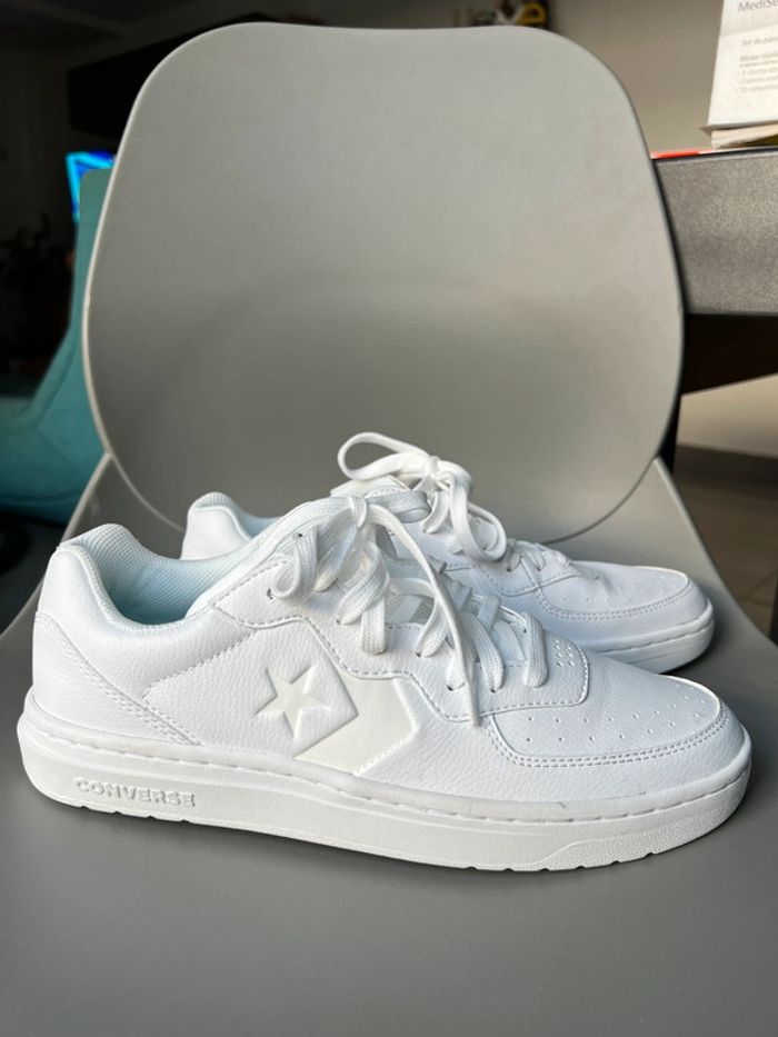 Basket Converse taille 44 - photo numéro 3